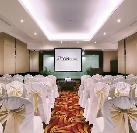 Grand Aston City Hall Medan Exterior photo